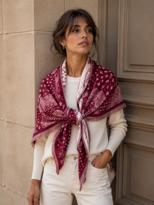 Paisley Triangle Thick Scarf
