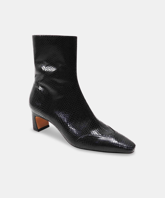 Anika Boot