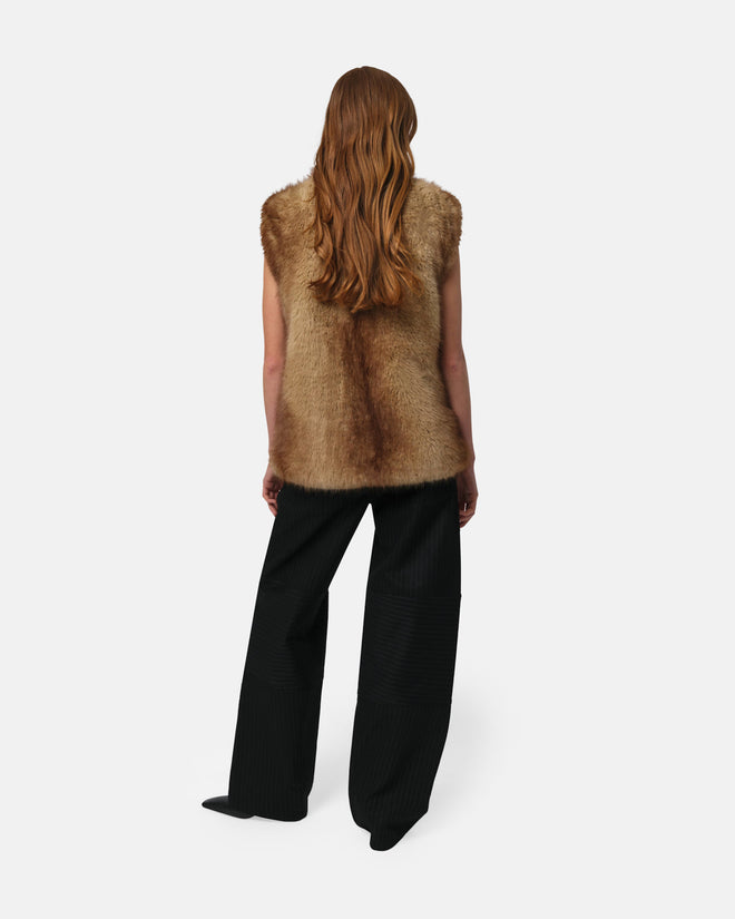 Laila Vest