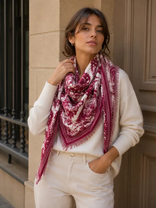 Thick Triangle Toile Pattern
