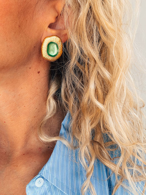 Geometric earring with green enamel